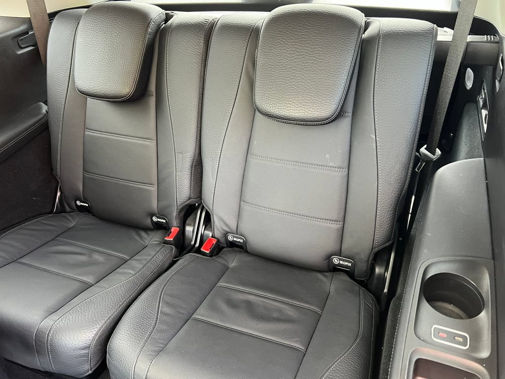 Used 2024 Mercedes-Benz GLS 450 4MATIC image 9