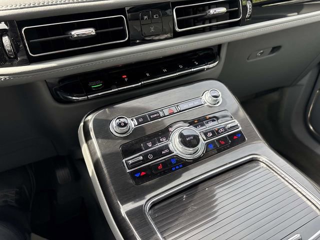 Certified 2023 Lincoln Nautilus Reserve FWD image 33