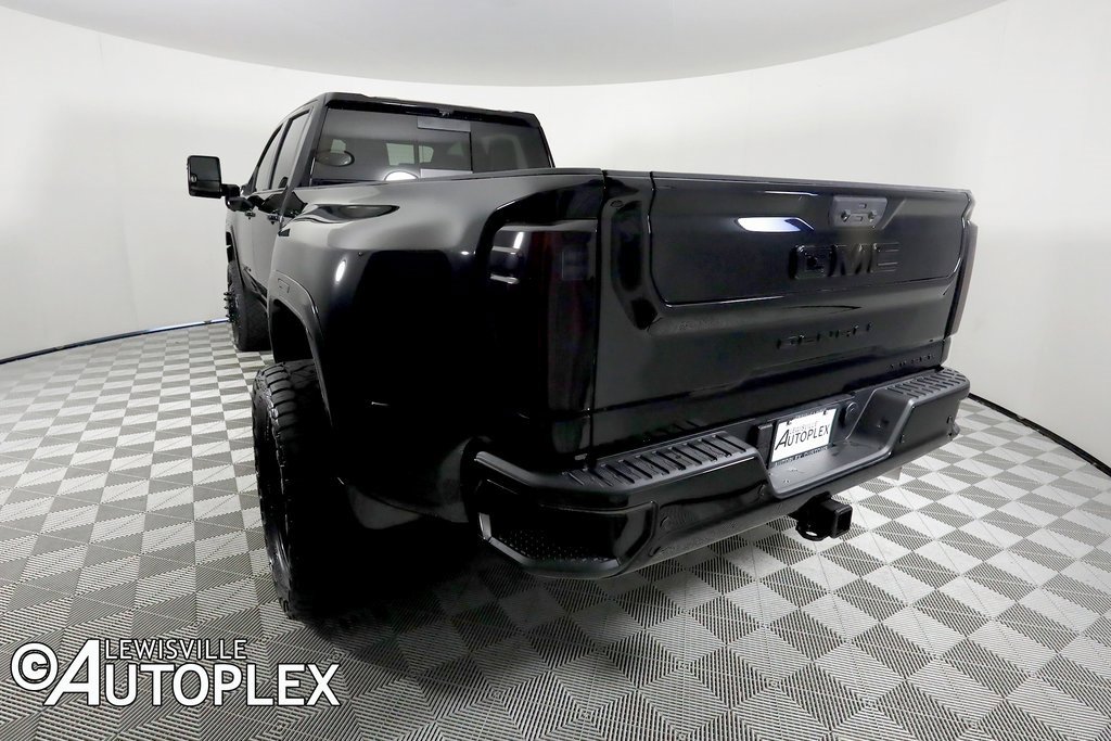 Used 2026 GMC Sierra 3500 Denali Ultimate image 10