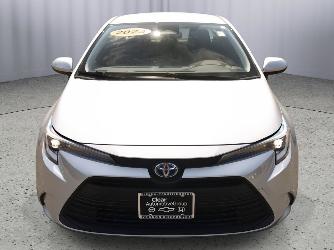 Used 2024 Toyota Corolla LE w/ LE Convenience Package AWD/4WD image 17