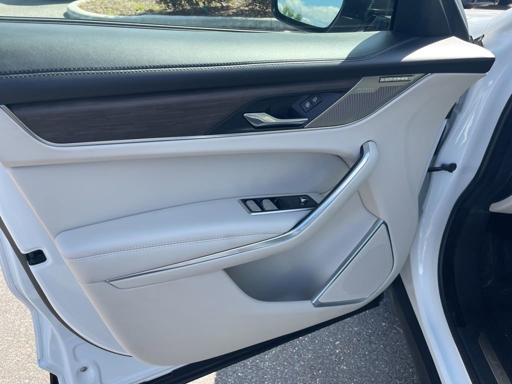 Used 2021 Jaguar F-PACE S image 19