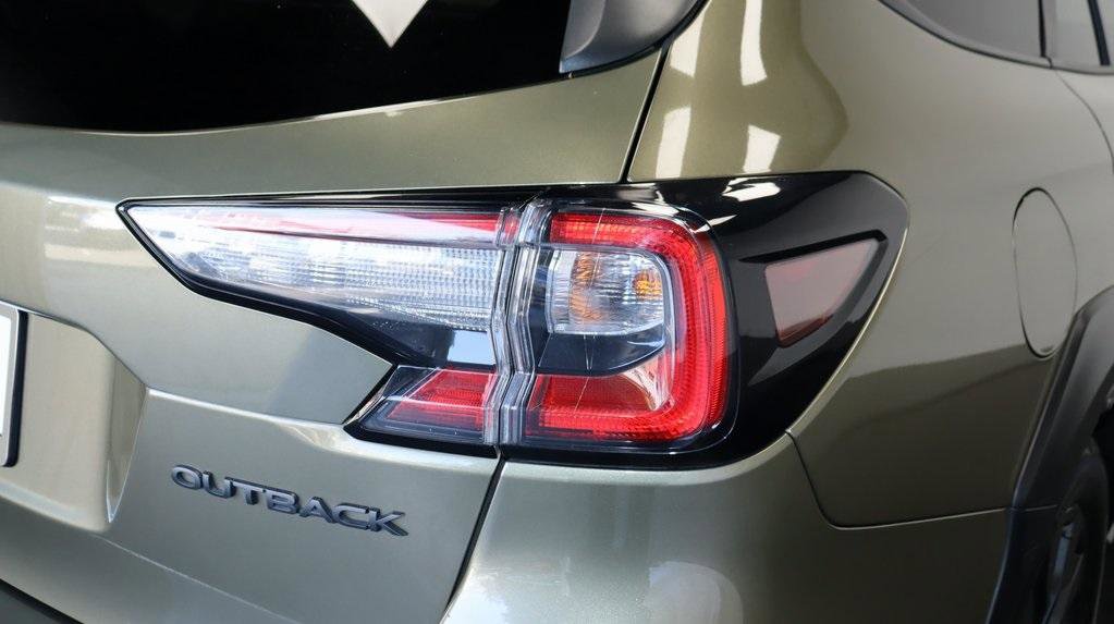 Used 2024 Subaru Outback Onyx Edition image 11