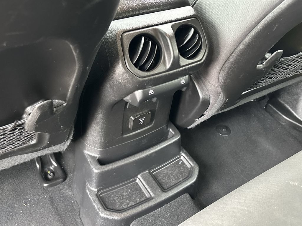 Used 2024 Jeep Wrangler Unlimited Rubicon 4xe AWD/4WD image 23