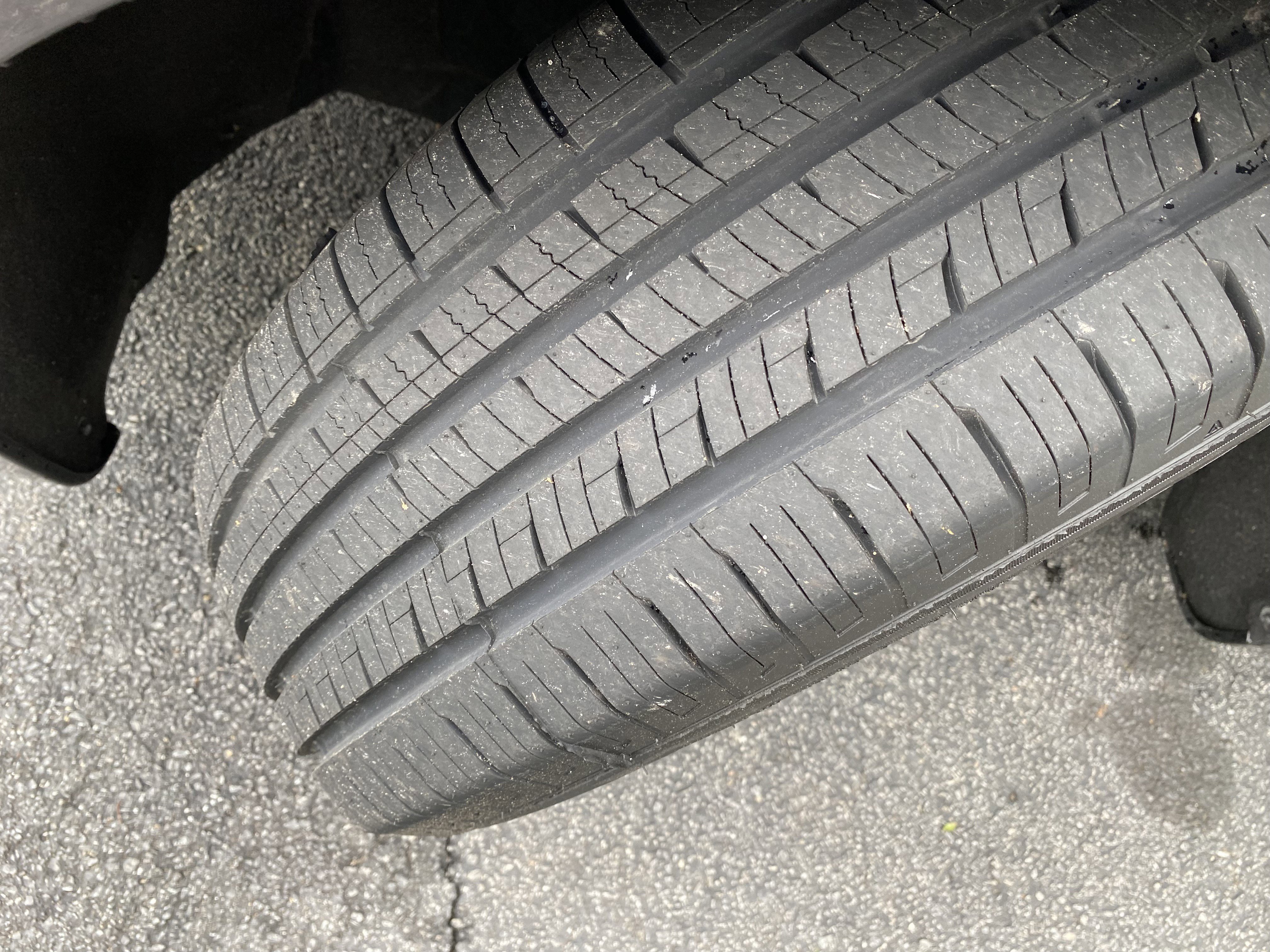 Used 2023 Chrysler Pacifica Limited FWD image 12