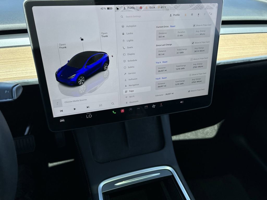 Used 2024 Tesla Model Y Long Range AWD/4WD image 11