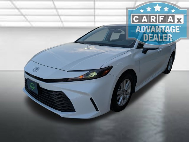 Used 2025 Toyota Camry LE FWD image 8