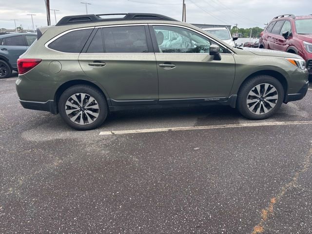 Used 2015 Subaru Outback 2.5i Limited AWD/4WD image 4