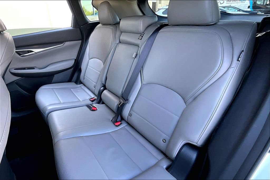 Certified 2024 INFINITI QX50 Luxe AWD/4WD image 32