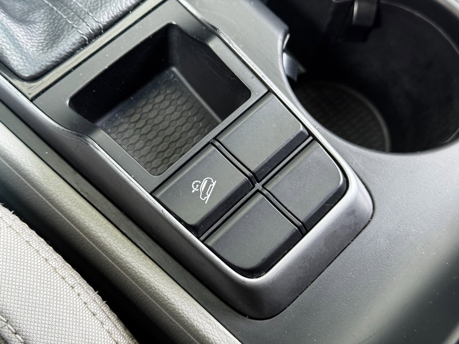 Used 2018 Hyundai Tucson SE image 28