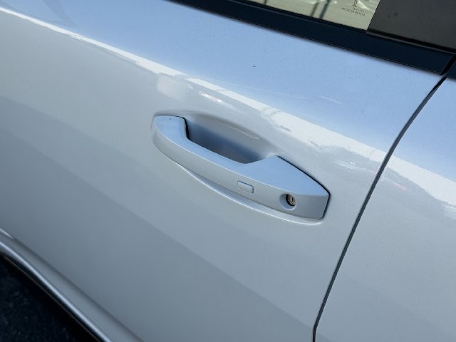 New 2027 Nissan Sentra SR w/ SR All Weather Package FWD image 9