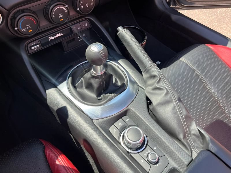 Used 2021 MAZDA MX-5 Miata RF Club RWD image 22