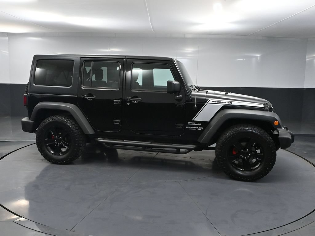 Used 2016 Jeep Wrangler Unlimited Sport AWD/4WD image 3
