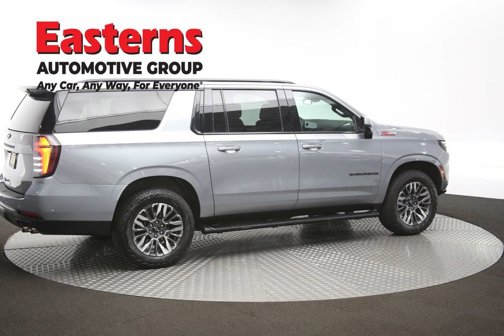 Used 2025 Chevrolet Suburban Z71 image 45