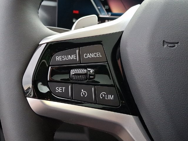 New 2026 BMW 330i xDrive Sedan w/ Convenience Package AWD/4WD image 18