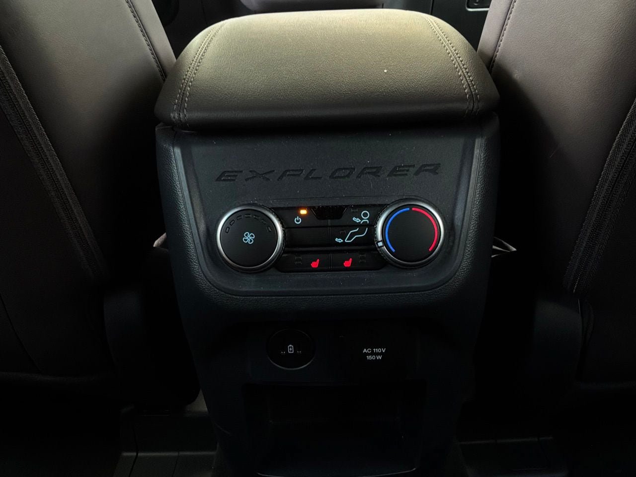 Used 2026 Ford Explorer Platinum AWD/4WD image 19