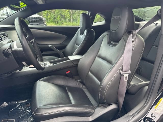 Used 2010 Chevrolet Camaro SS w/ RS Package RWD image 15