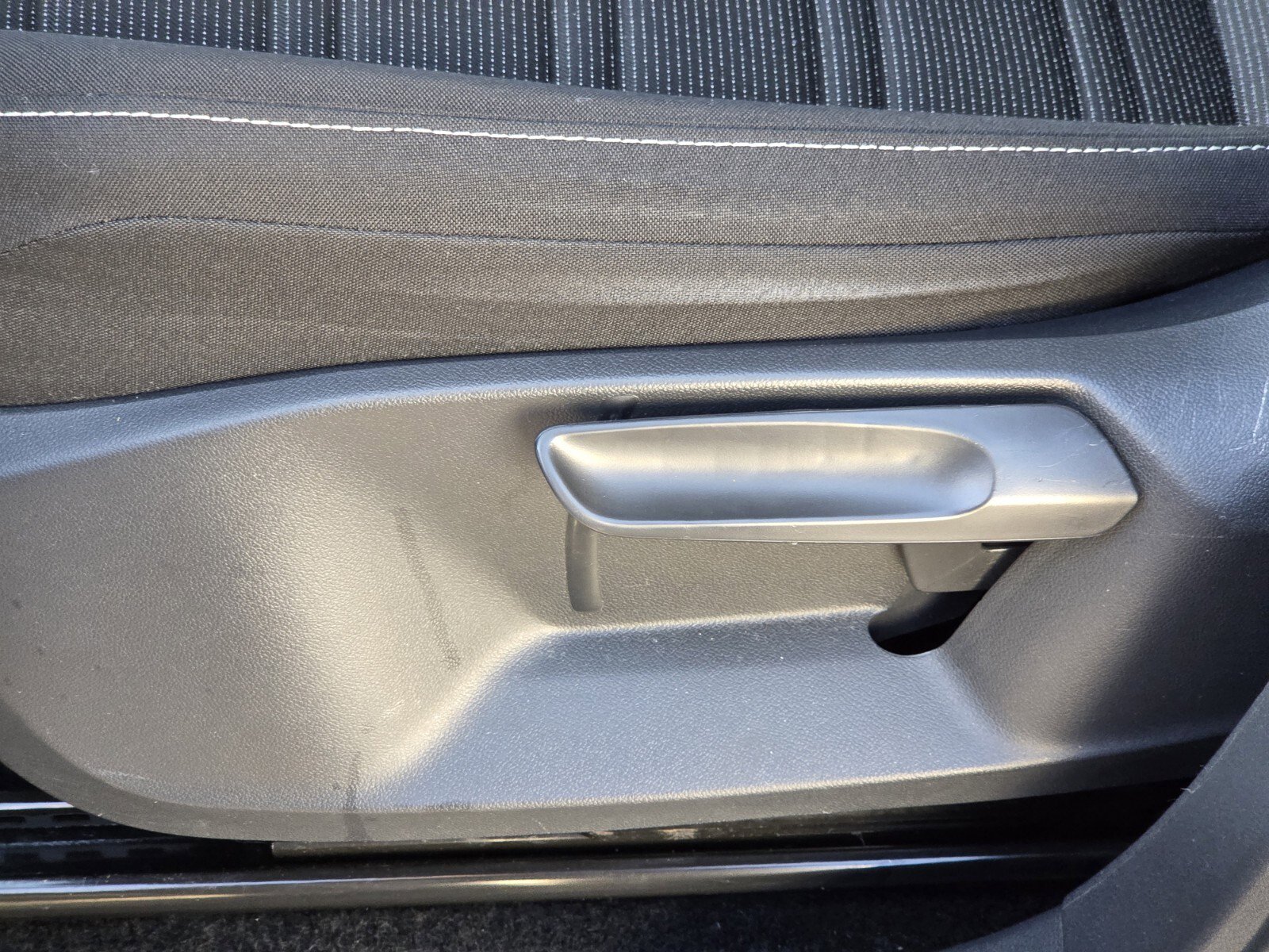 Used 2024 Volkswagen Tiguan S image 16