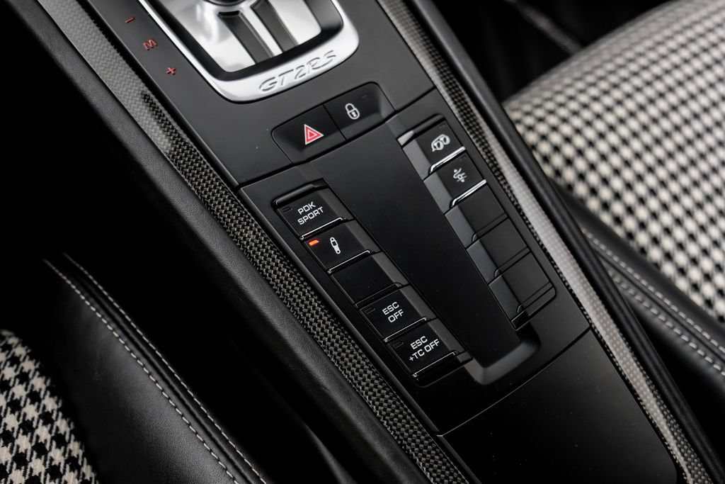 Used 2018 Porsche 911 GT2 RS RWD image 25