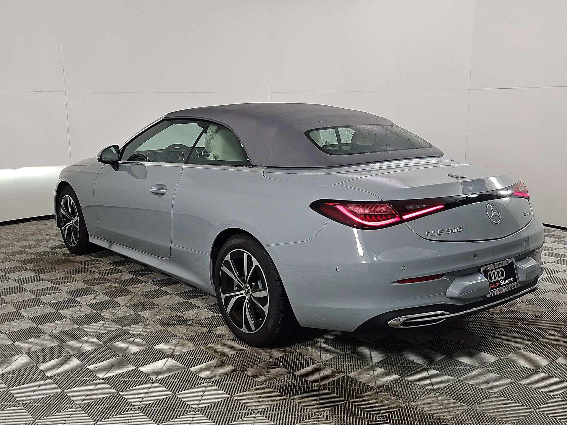 Used 2026 Mercedes-Benz CLE 300 4MATIC Cabriolet image 45