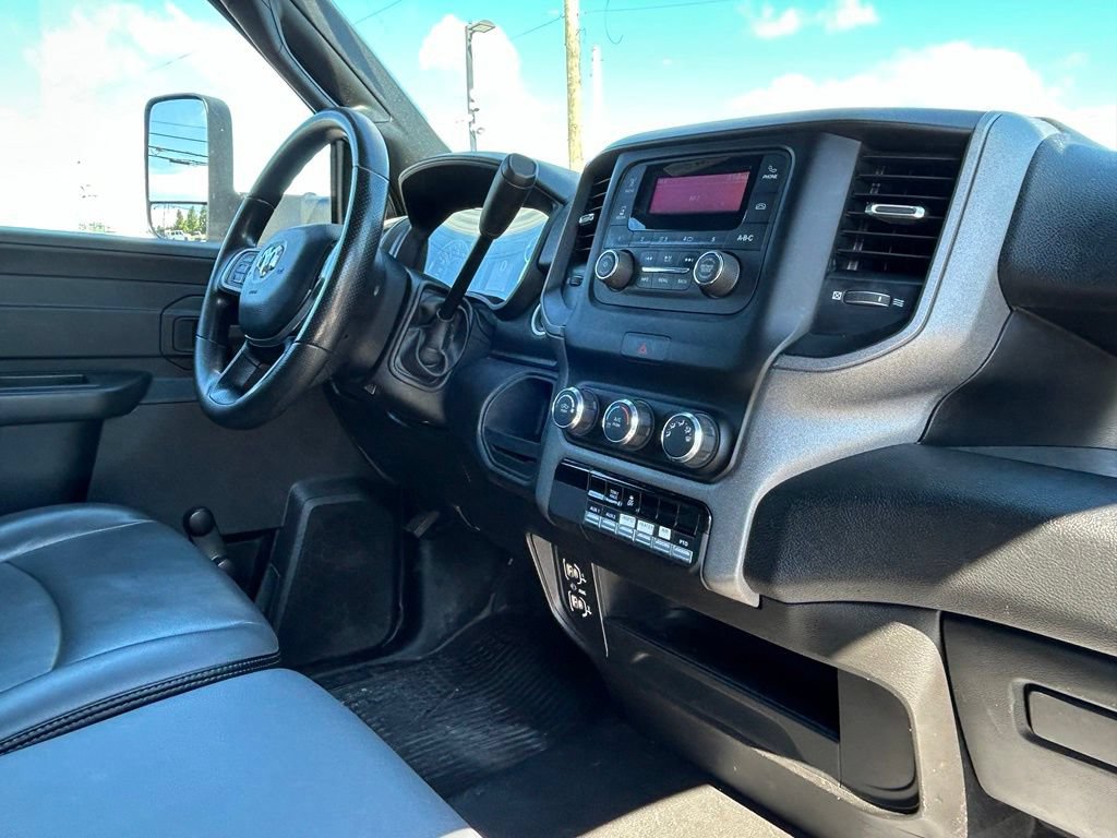 Used 2021 RAM 5500 Tradesman RWD image 35