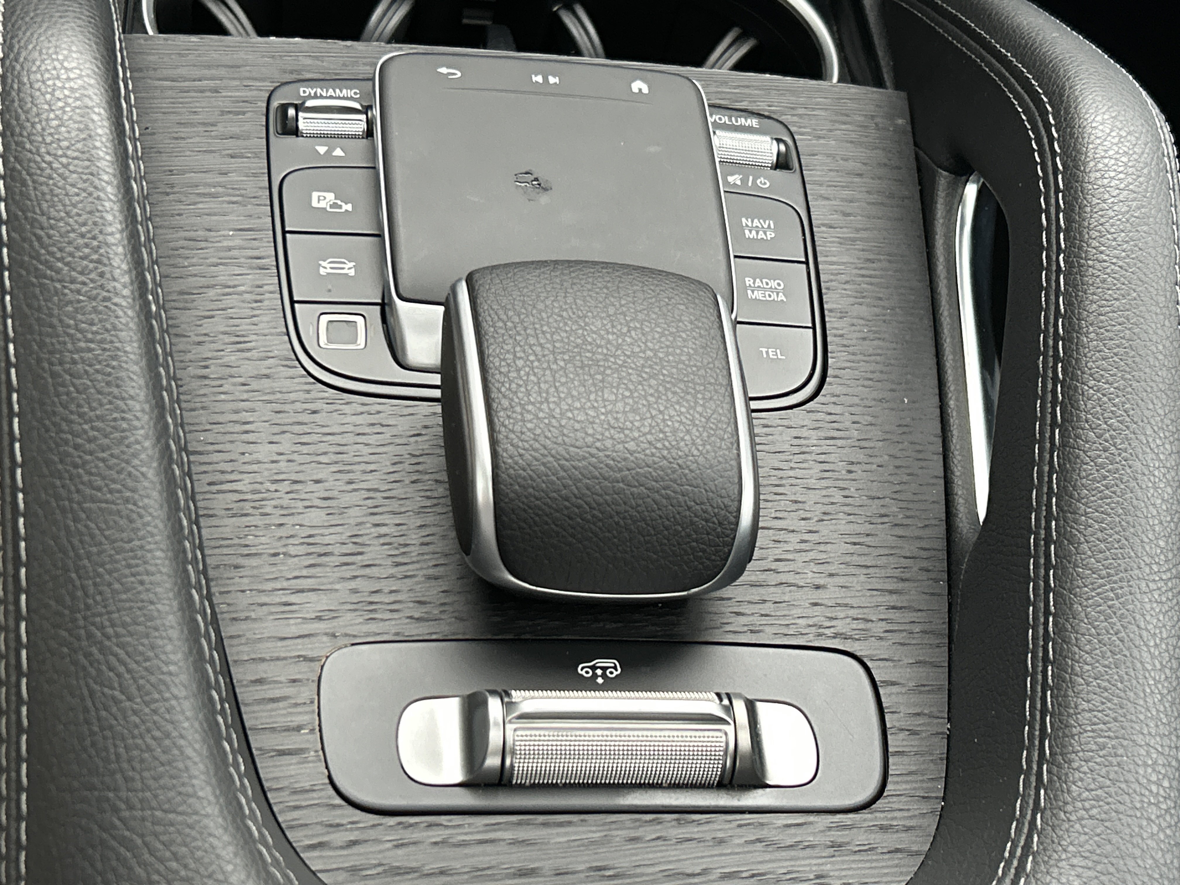 Certified 2025 Mercedes-Benz GLS 450 4MATIC image 38