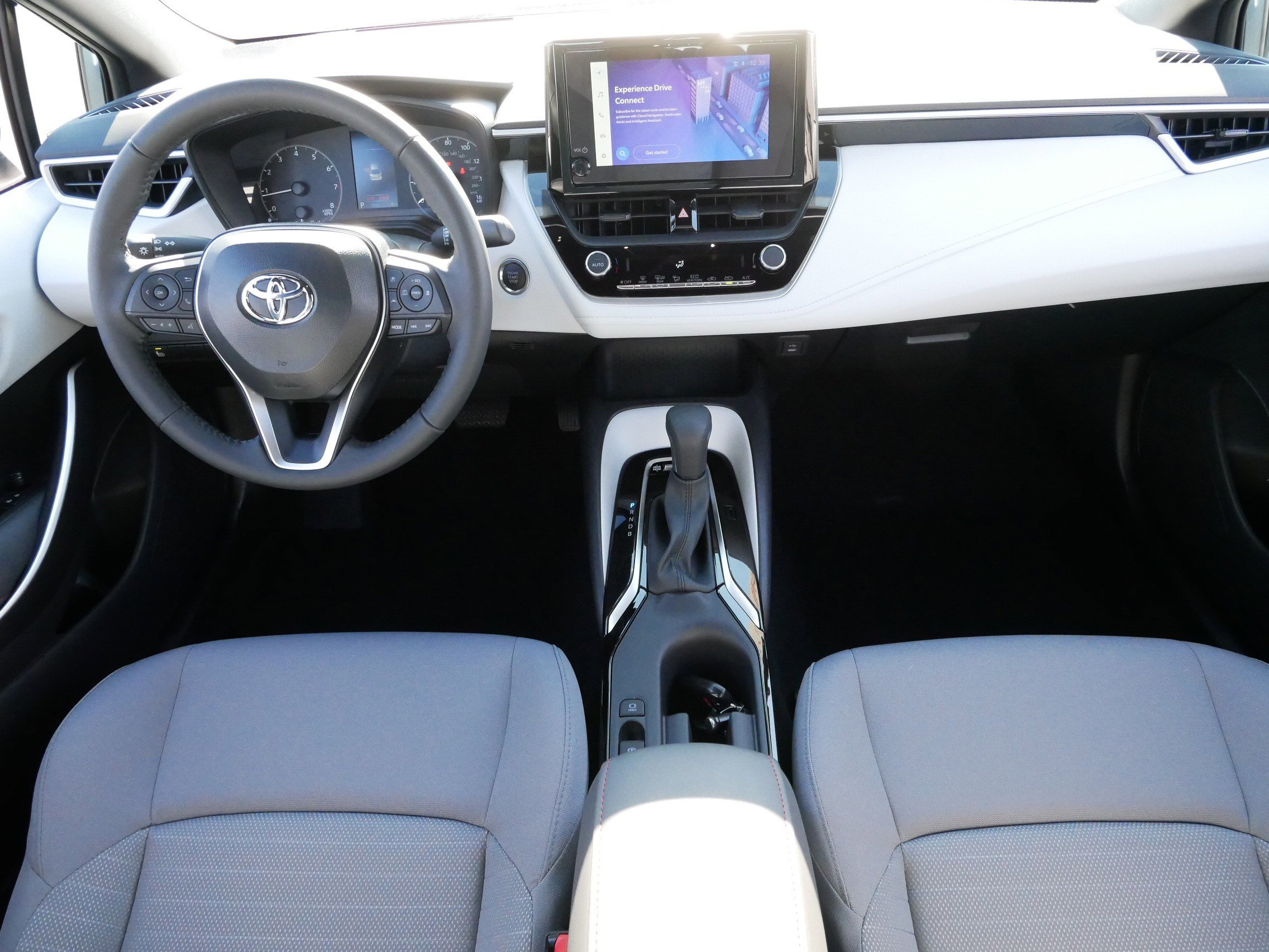 Certified 2025 Toyota Corolla SE image 10