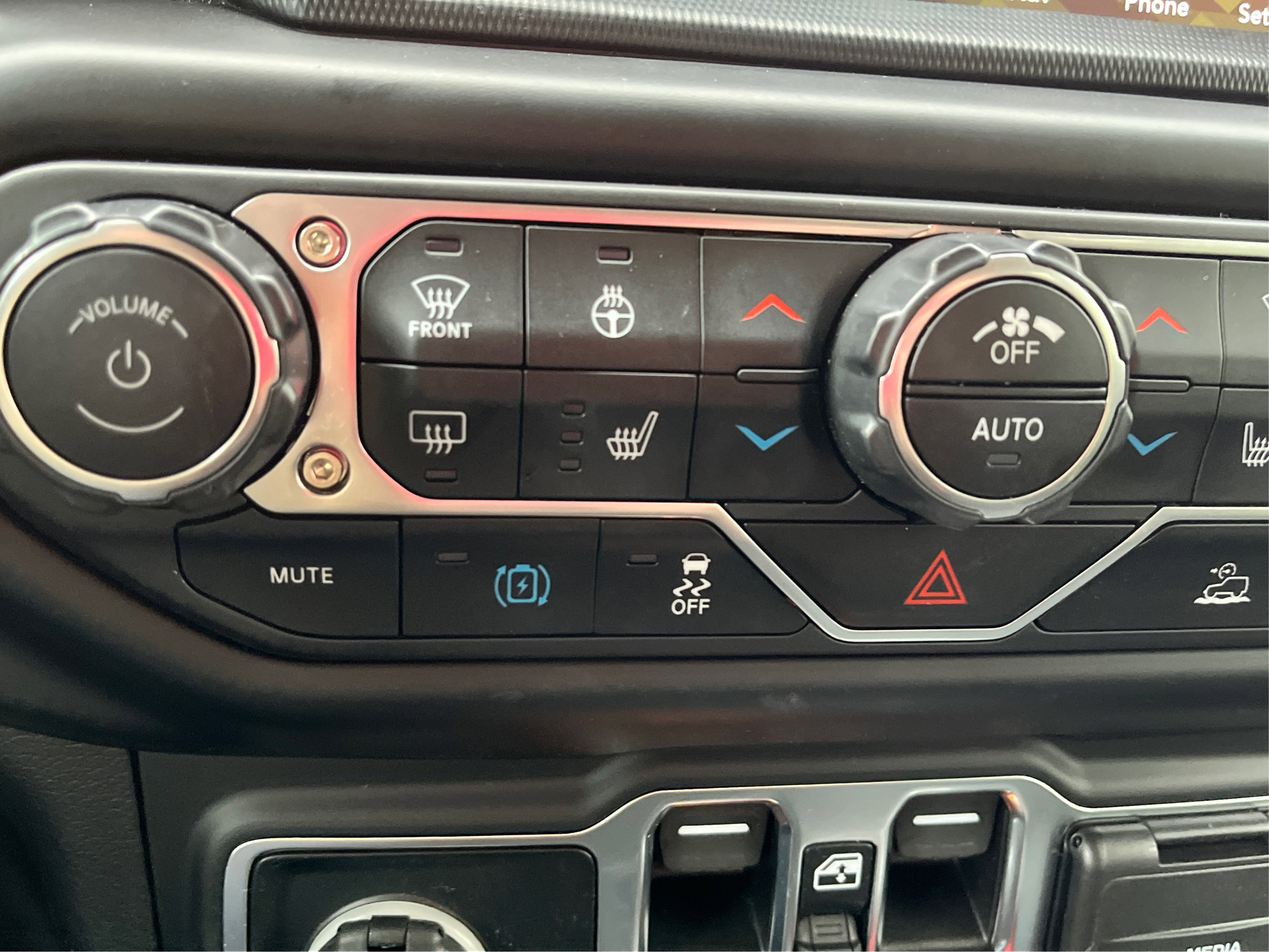 Used 2023 Jeep Wrangler Unlimited Rubicon 4xe w/ Steel Bumper Group image 52