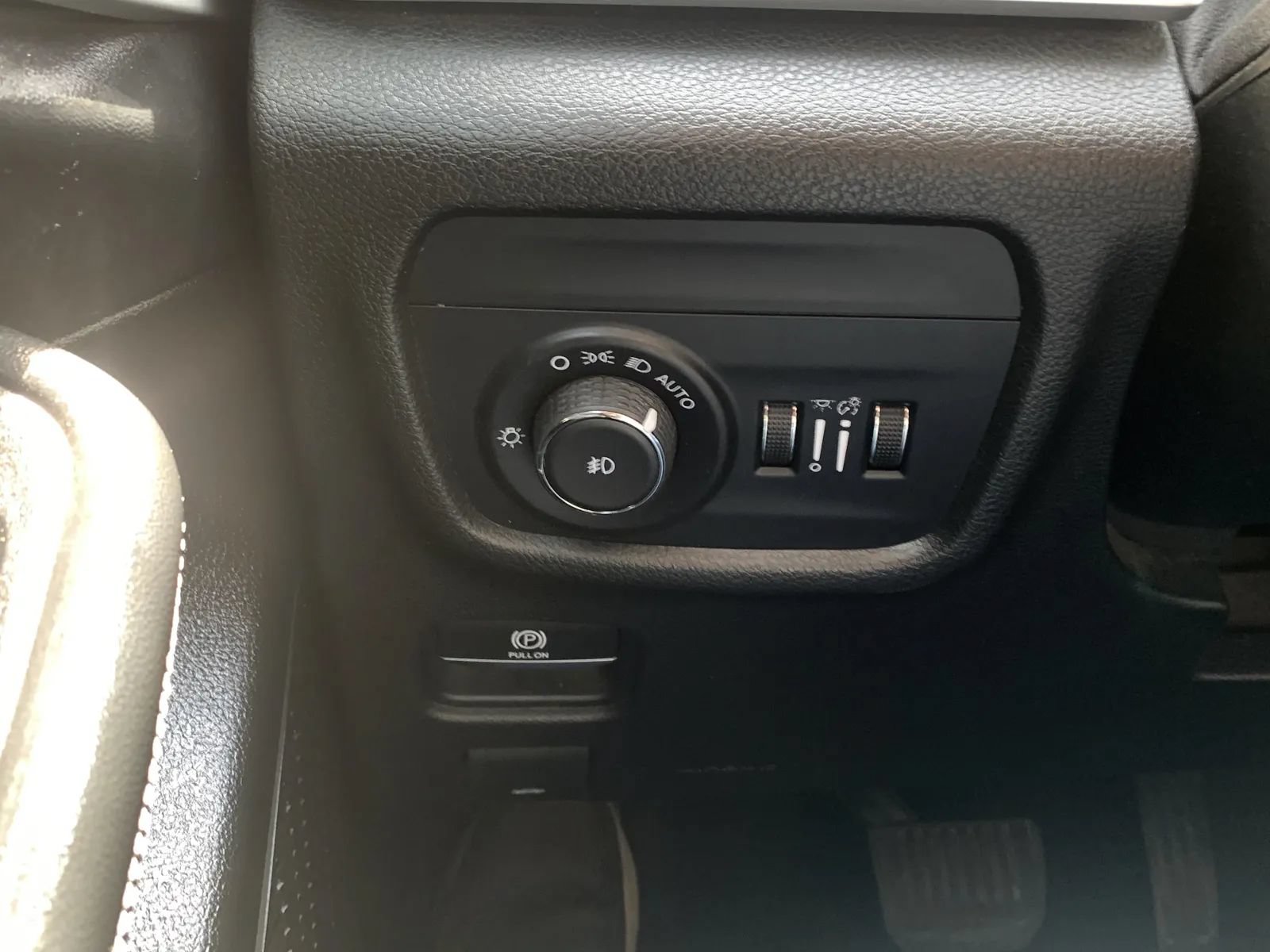 Used 2022 Jeep Grand Cherokee L Limited RWD image 20