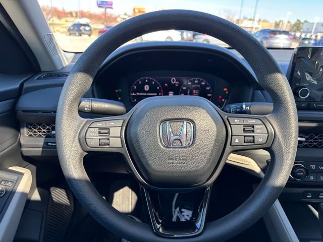 Used 2025 Honda Accord SE image 13