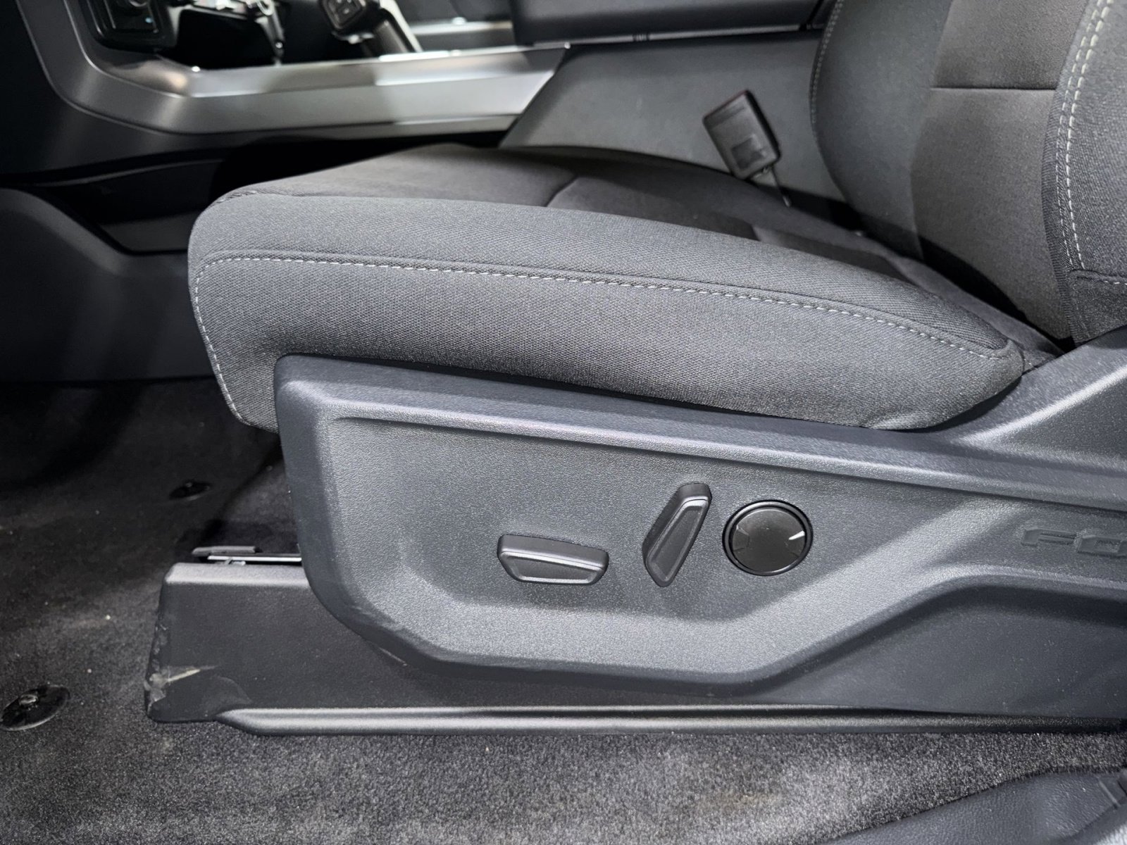 New 2026 Ford F150 XLT w/ Equipment Group 302A MID image 30