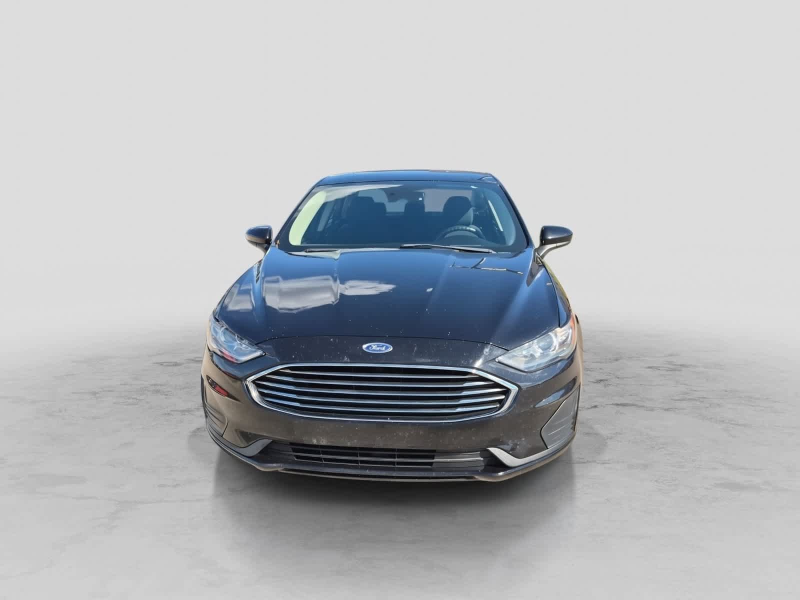 Used 2019 Ford Fusion SE FWD image 3