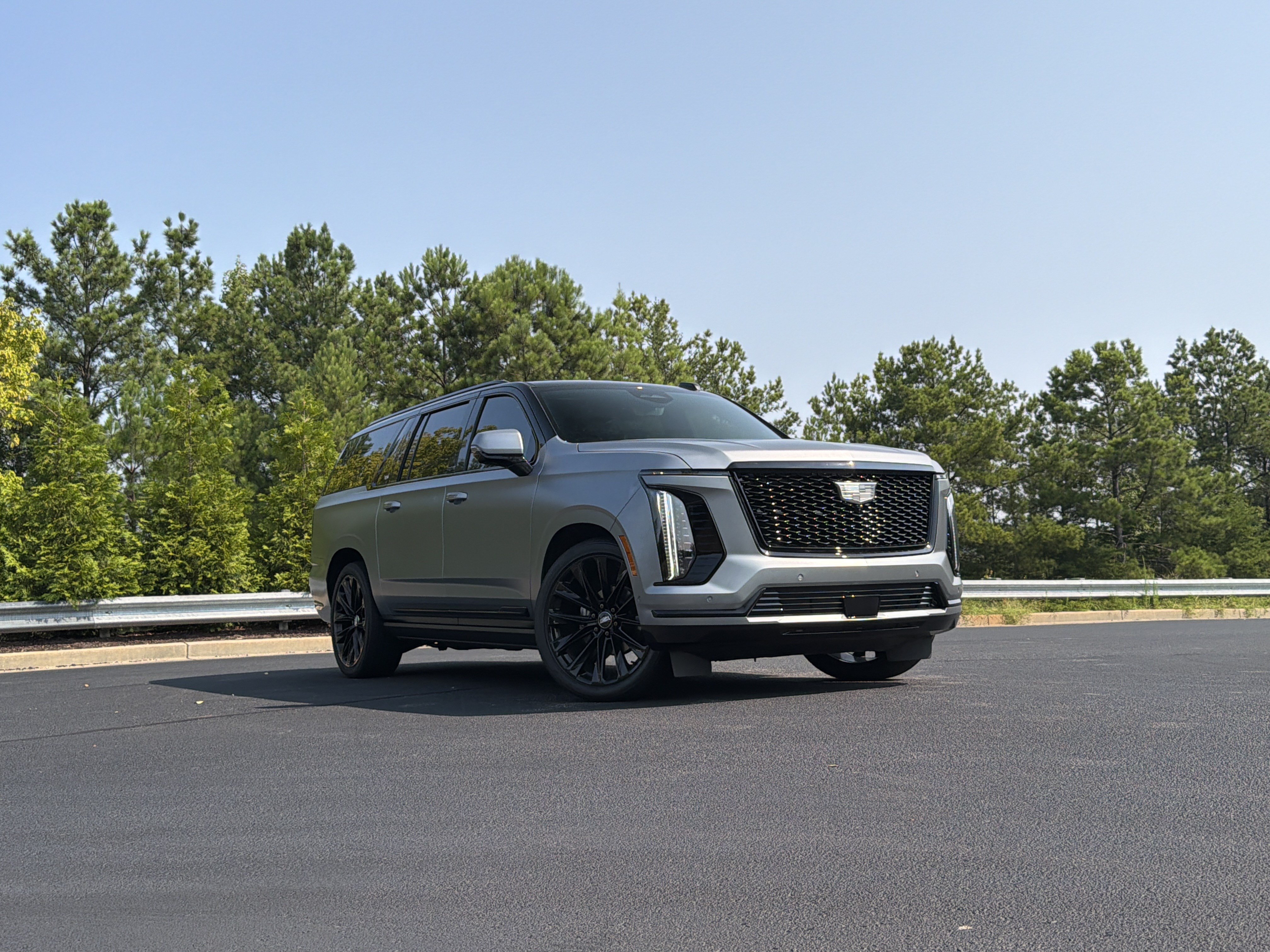 Used 2025 Cadillac Escalade ESV Sport Platinum w/ LPO, ONYX Package AWD/4WD image 65