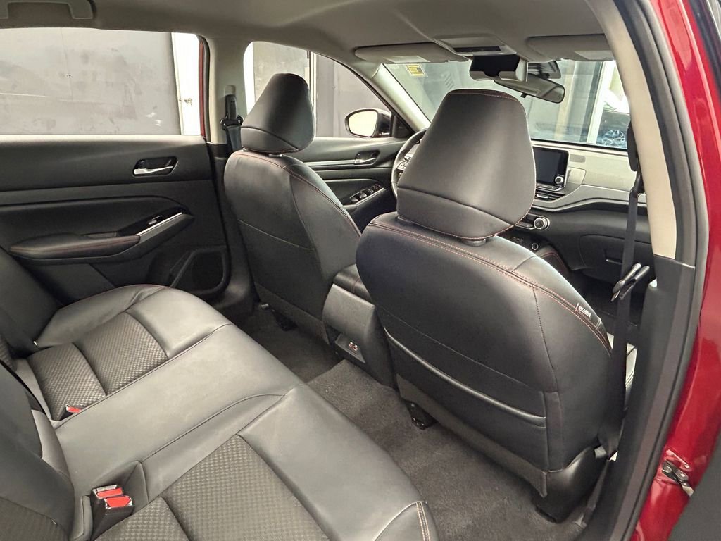 Used 2024 Nissan Altima 2.5 SR image 36