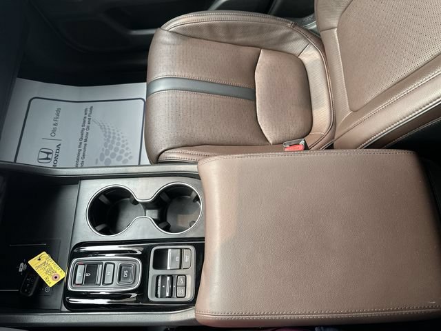 Used 2023 Honda Pilot Elite image 25