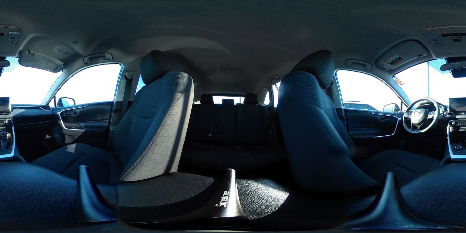 Used 2025 Toyota RAV4 LE image 41