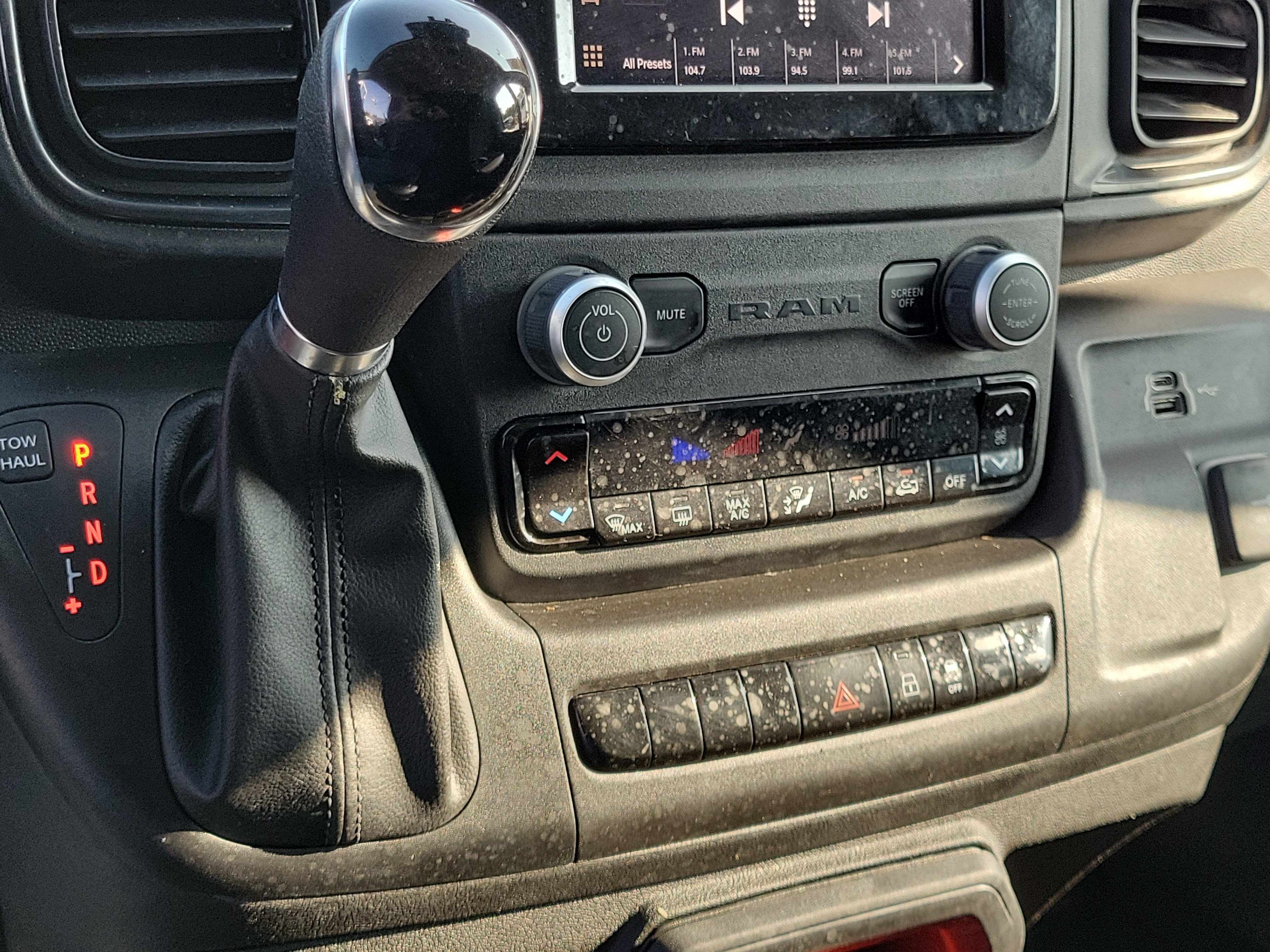 Used 2023 RAM ProMaster 2500 FWD image 28