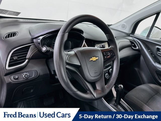 Used 2018 Chevrolet Trax LS FWD image 13