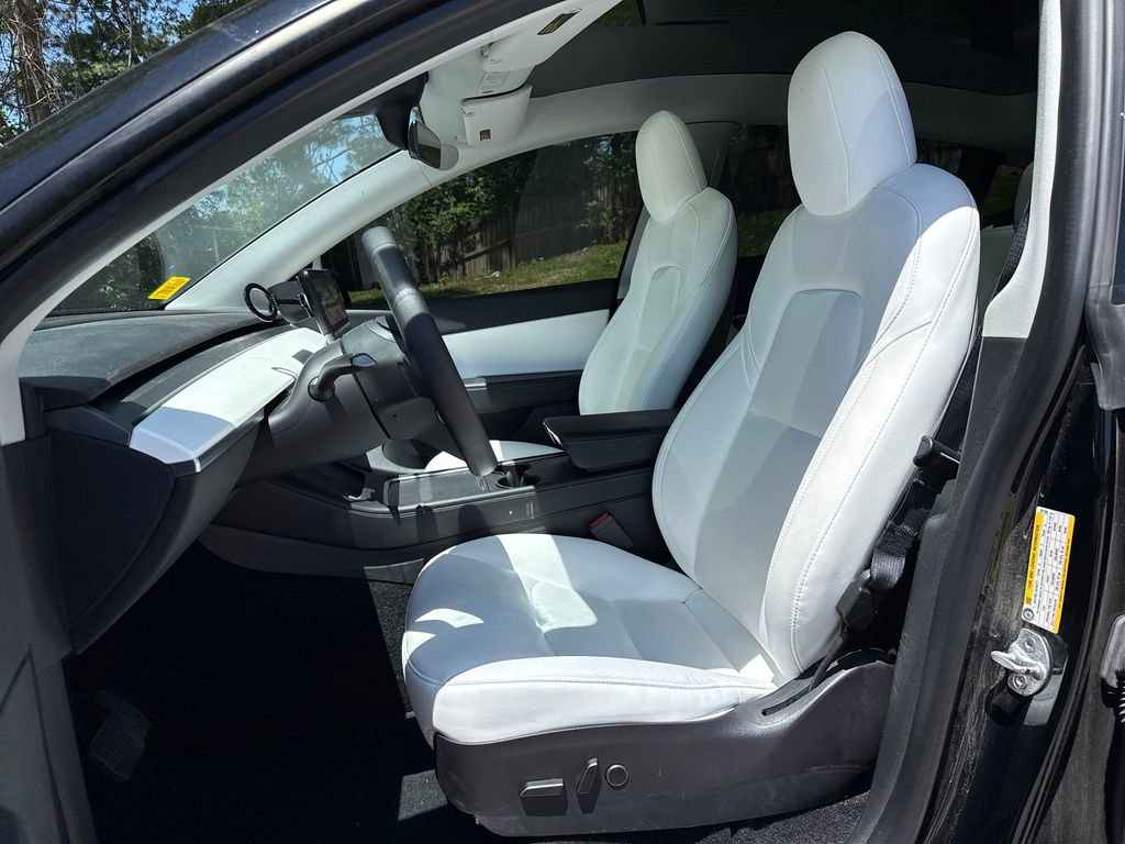 Used 2022 Tesla Model Y Long Range AWD/4WD image 10