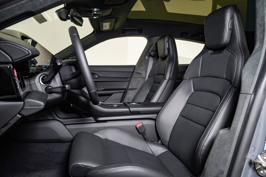 New 2026 Porsche Taycan Turbo AWD/4WD image 5