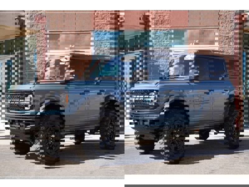 Used 2022 Ford Bronco Wildtrak image 2