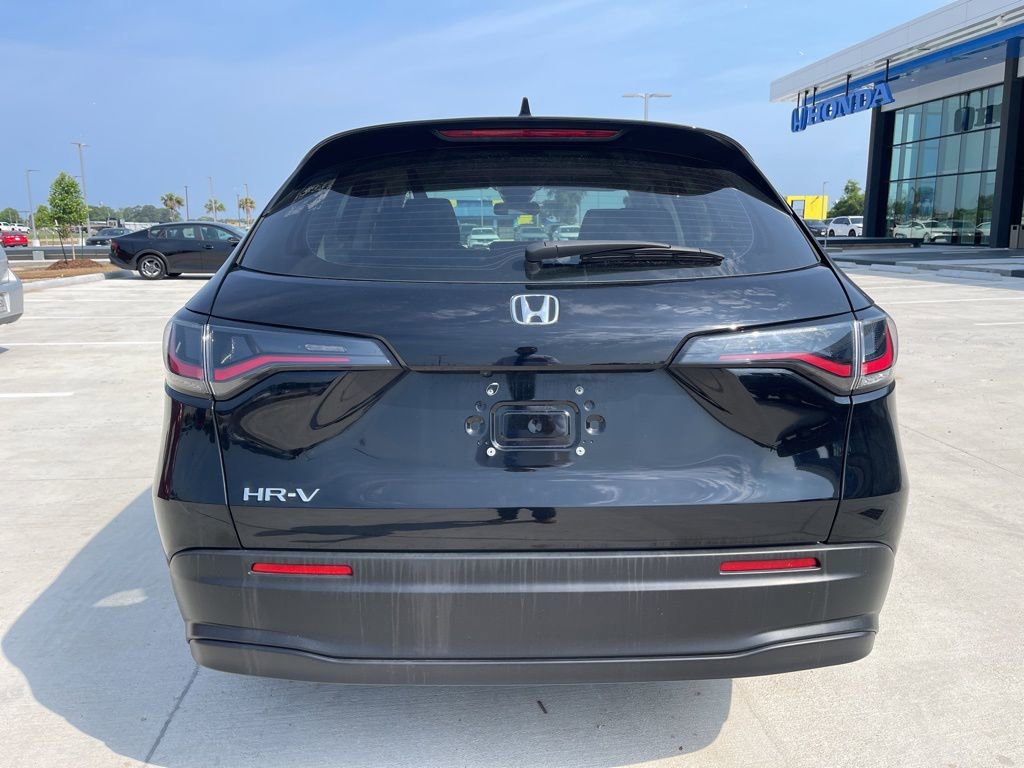 Used 2025 Honda HR-V LX image 6