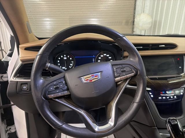 Used 2020 Cadillac XT6 Premium Luxury w/ Platinum Package FWD image 13