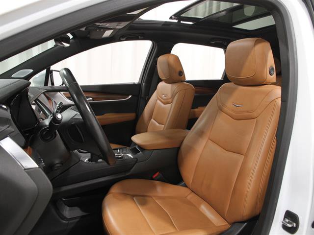 Certified 2023 Cadillac XT5 Premium Luxury w/ Technology Package image 5