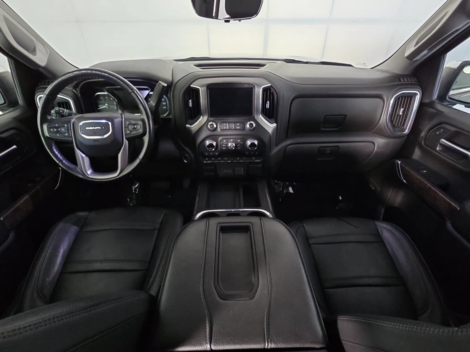 Used 2020 GMC Sierra 1500 Denali w/ Technology Package AWD/4WD image 11