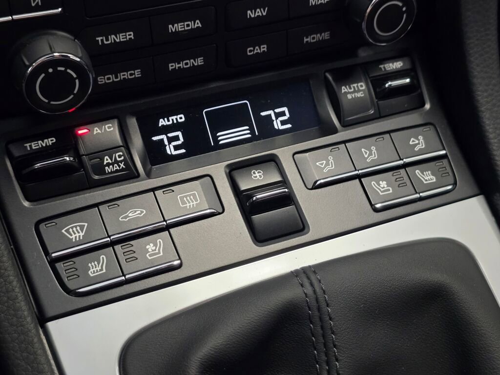 New 2025 Porsche 718 Boxster S image 30