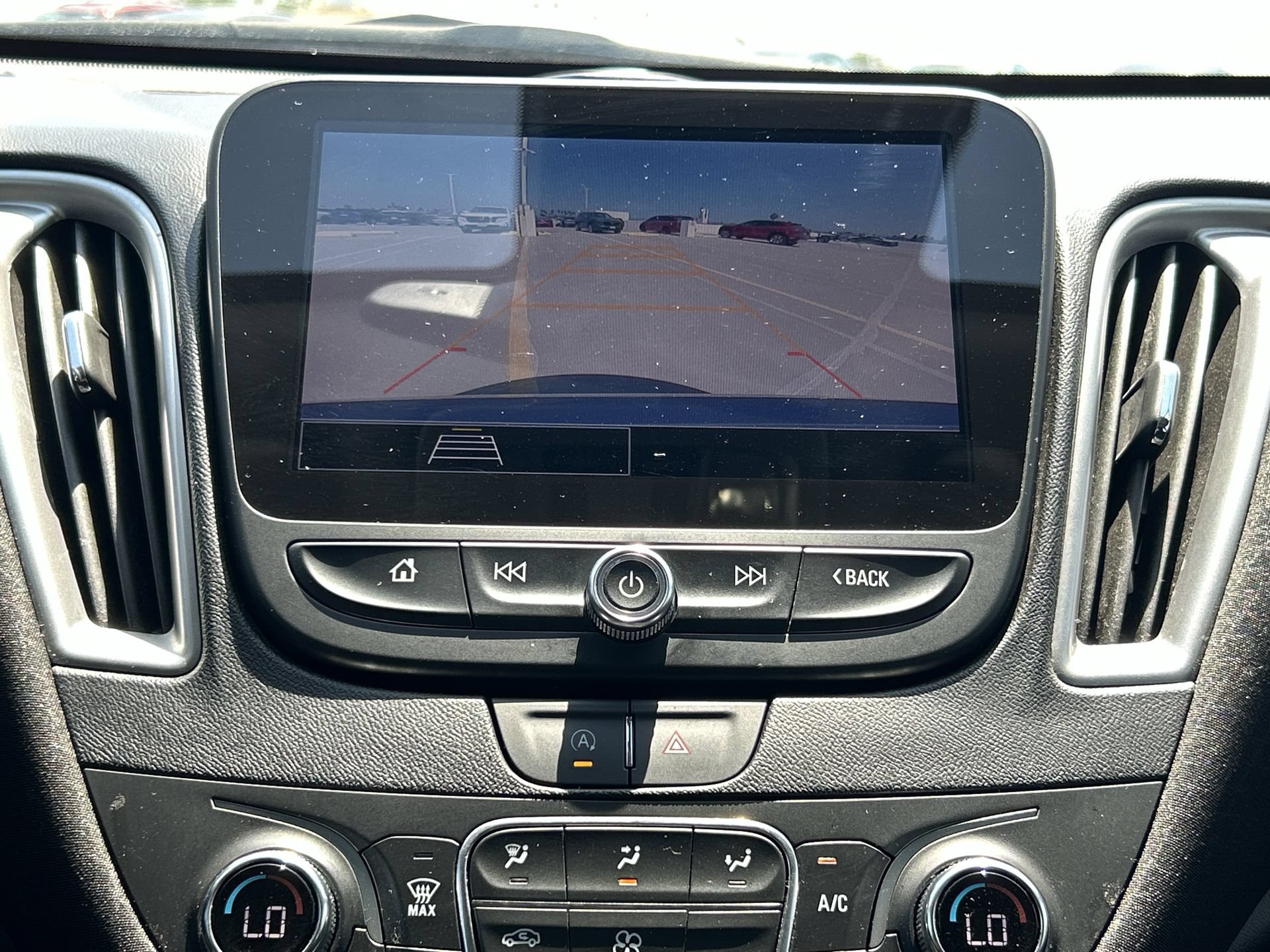 Used 2024 Chevrolet Malibu LT FWD image 24