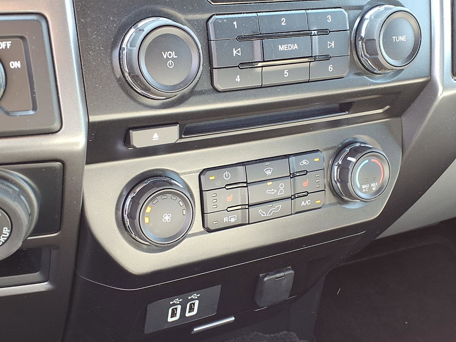 Used 2016 Ford F150 XLT w/ Equipment Group 302A Luxury image 5