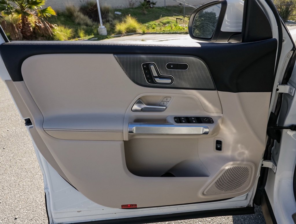 Used 2021 Mercedes-Benz GLB 250 image 14