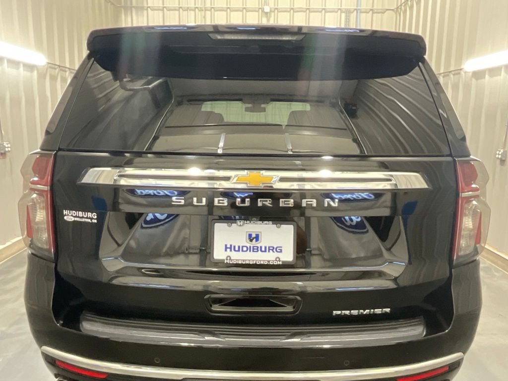Used 2022 Chevrolet Suburban Premier RWD image 23