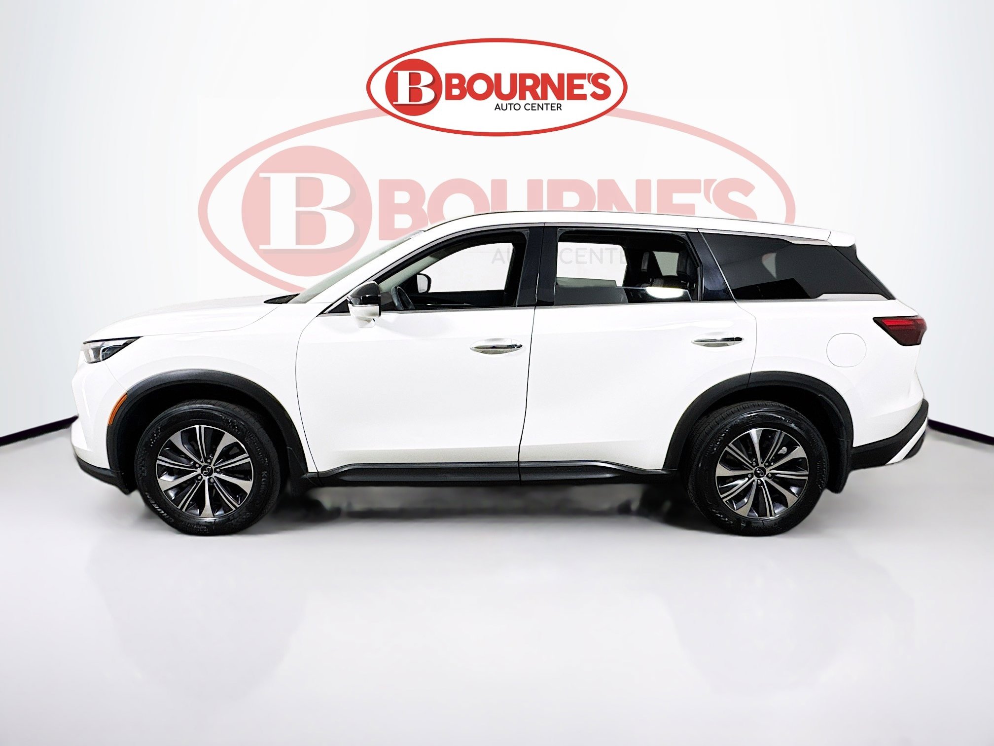 Used 2023 INFINITI QX60 Pure AWD/4WD image 7